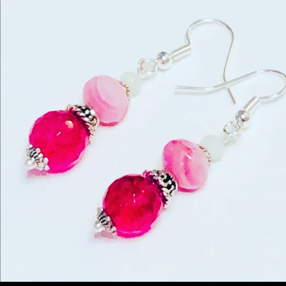 NEW Agate Pink & White dangle earrings